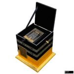 Küçük Boy Kare Kabe Maket Kutu 20 cm + Cep Boy Medine Hatlı Arapça Kabe Sıvama Kapak Kuran-ı Kerim Hediye Seti